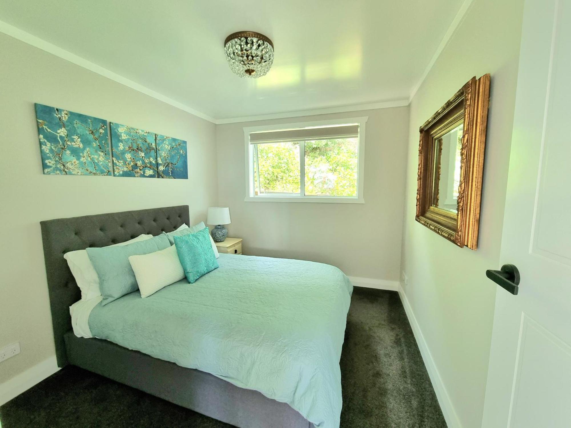 Red Rock Cottage, Beachfront Luxury Clarks Beach エクステリア 写真